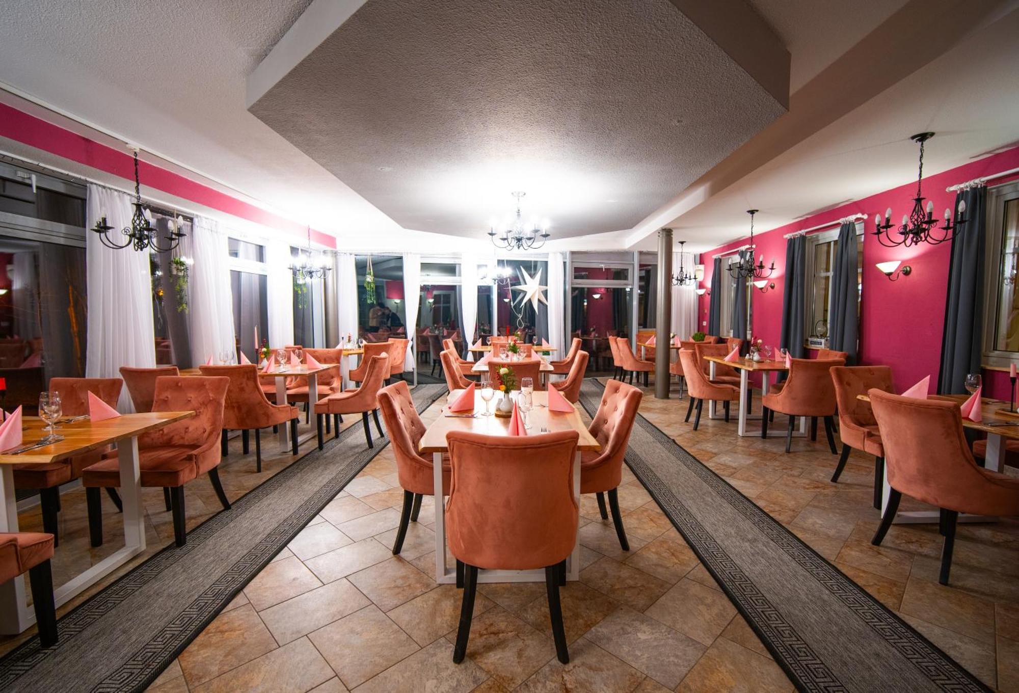 Berghotel Drei Brueder Hoehe Marienberg Dış mekan fotoğraf